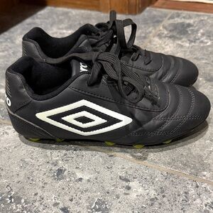 Umbro Kids Soccer Cleats